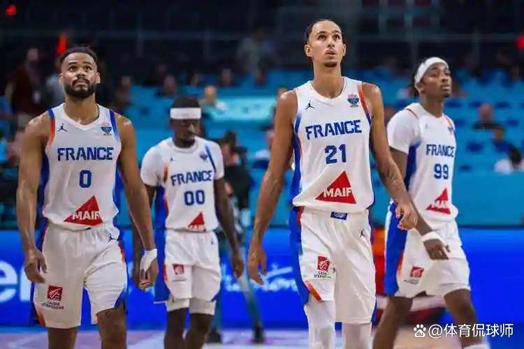 意大利男篮鏖战墨西哥男篮，浓眉一己之力扛起全队的简单介绍