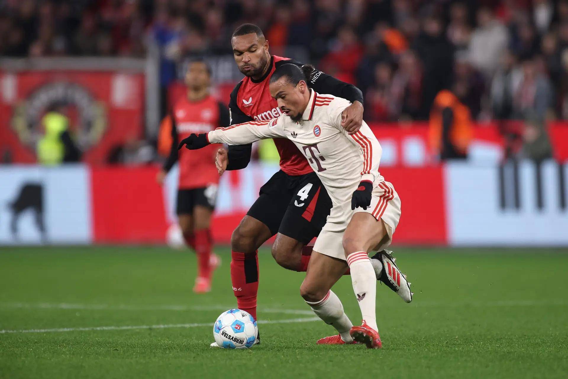 关于欧预赛战况激烈,球员们全力以赴的信息 关于欧预赛战况激烈,球员们全力以赴的信息