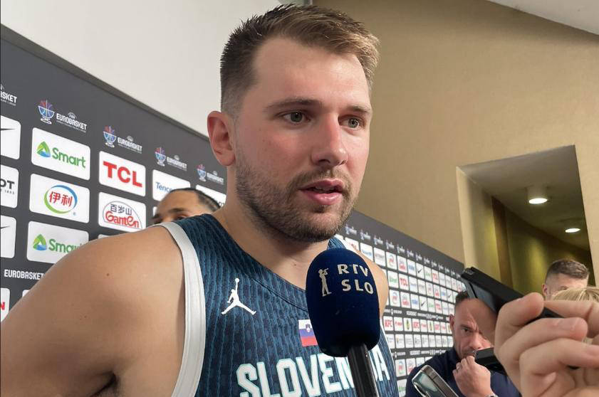 华沙萨隆队在比赛中扭转了局面 华沙萨隆队在比赛中扭转了局面