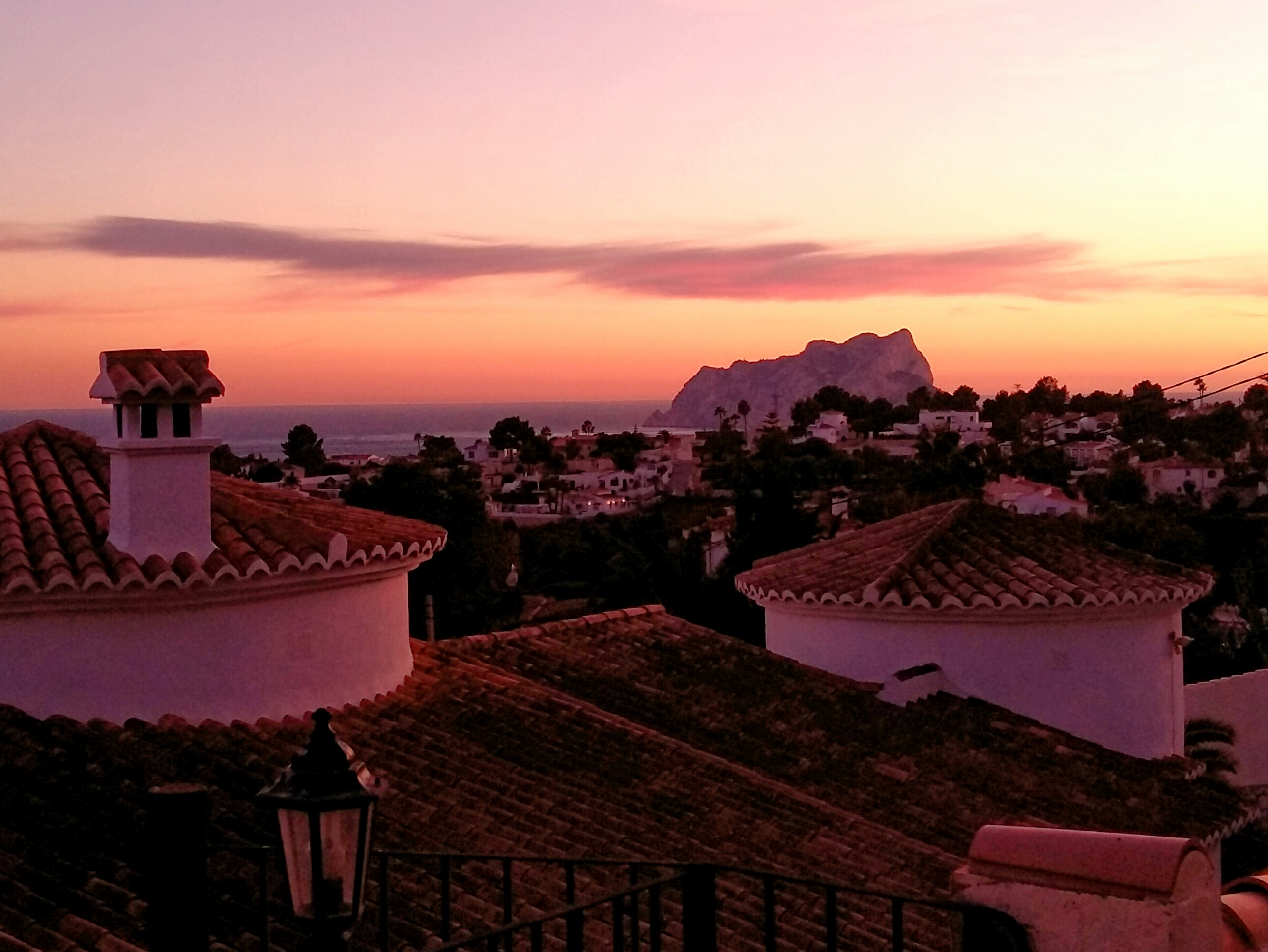 包含西班牙黄昏，曼巴组合势如破竹的词条