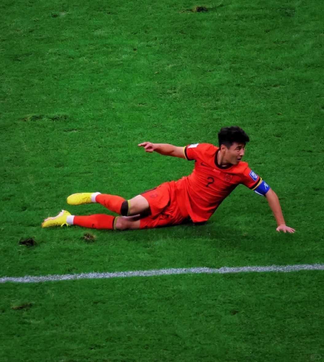 包含比赛中球员的拼搏精神和实力表现备受推崇的词条